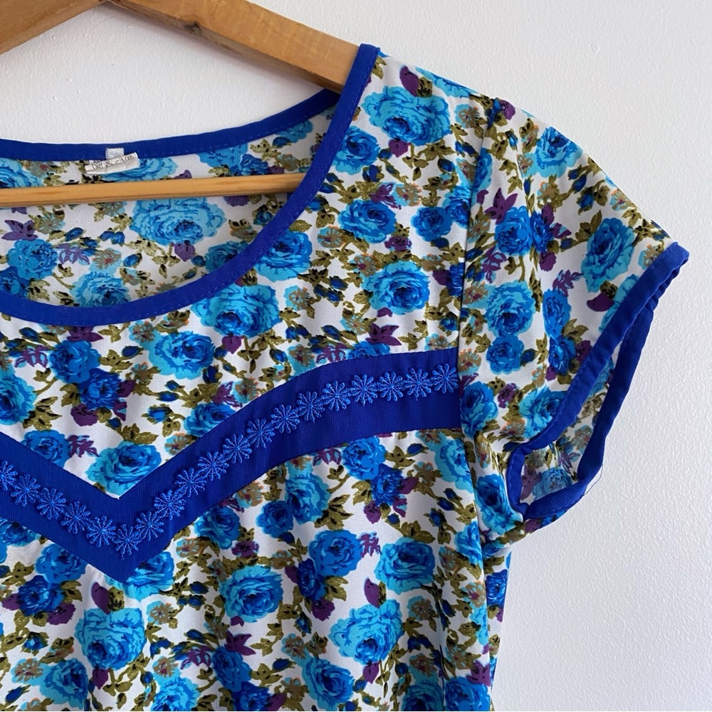 Floral Embellished T-Shirt